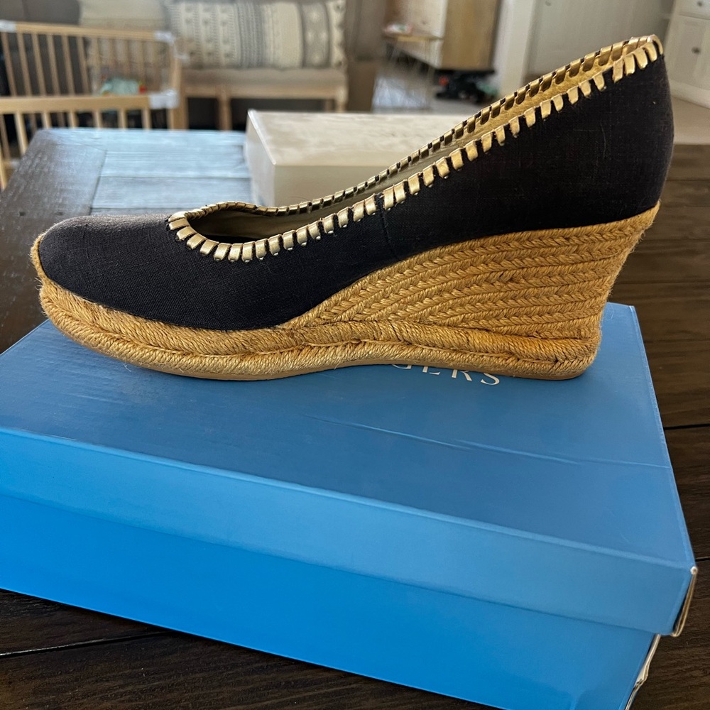 Jack Rogers women’s wedge. Size 11